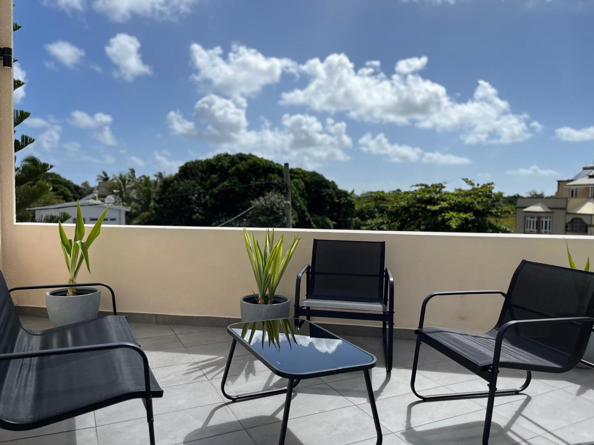 Cosy 2 Bedrooms Apts In Pereybere -Seasons Break Apartment Pereybere Beach Buitenkant foto