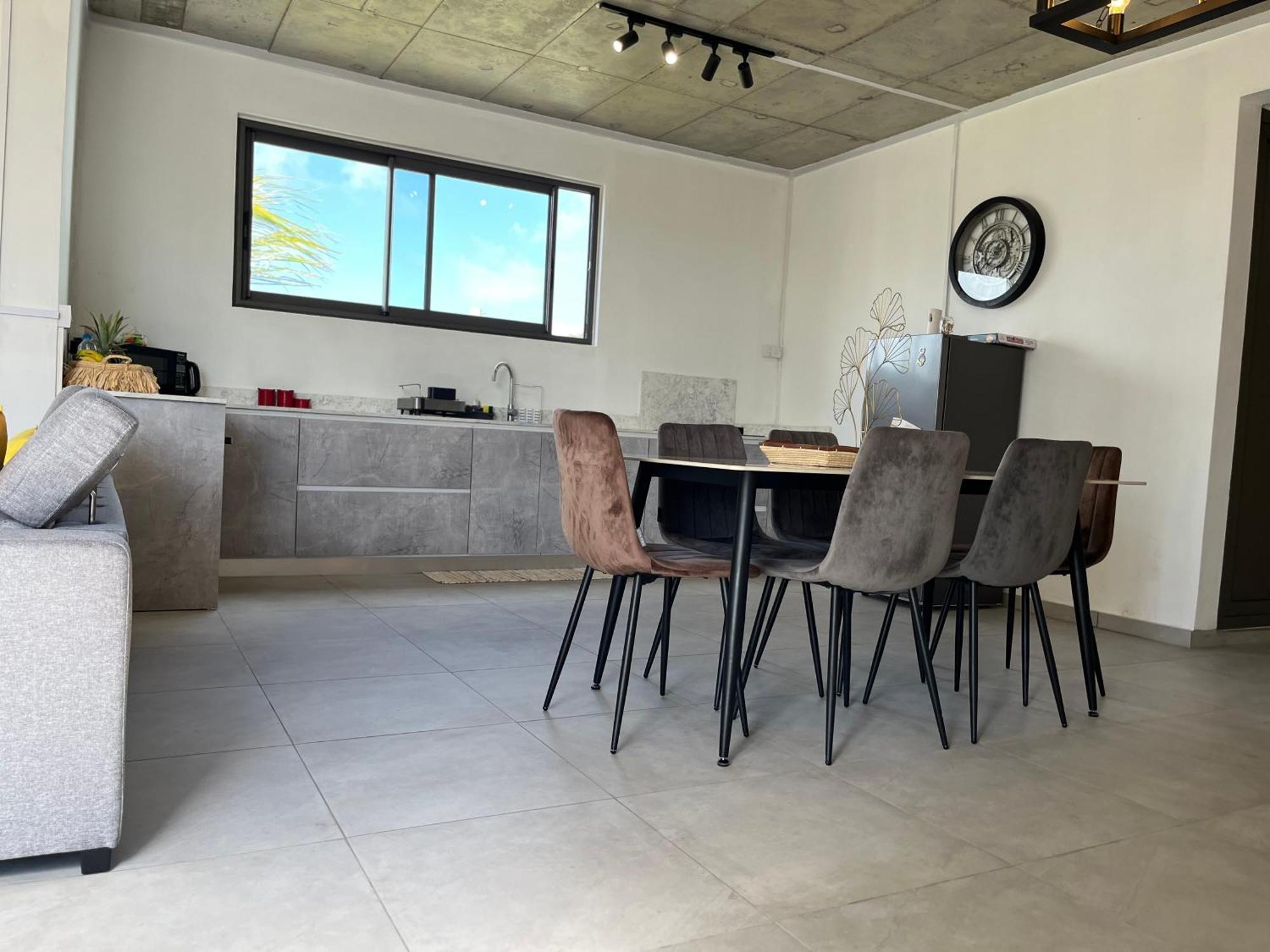Cosy 2 Bedrooms Apts In Pereybere -Seasons Break Apartment Pereybere Beach Buitenkant foto